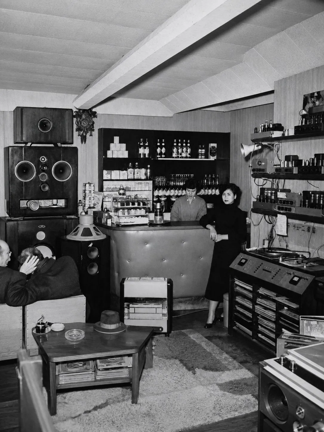 A historic Japanese jazz kissa filled with large speakers, turntables and shelves of records